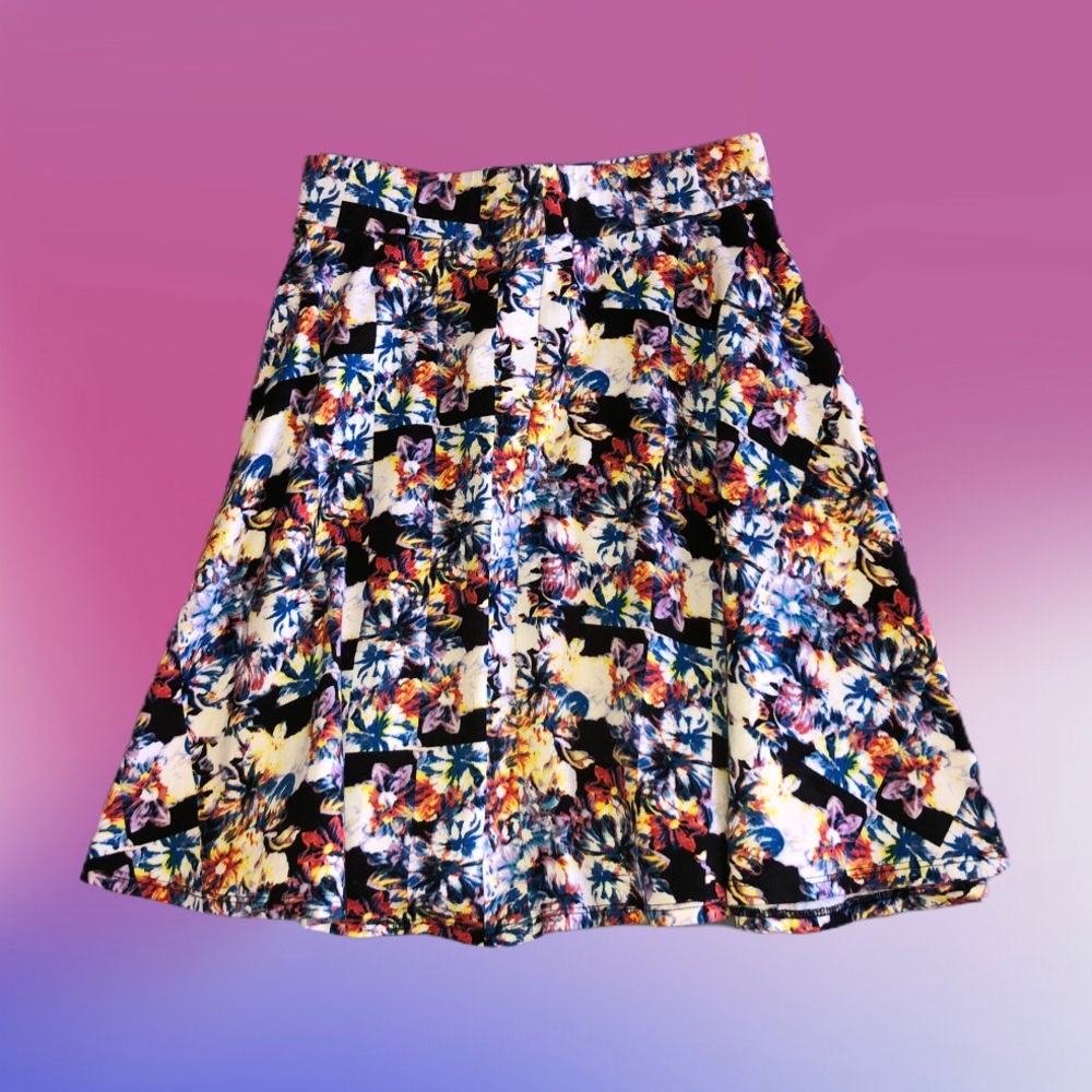 FLORAL AND CHECKERED MINI SKIRT